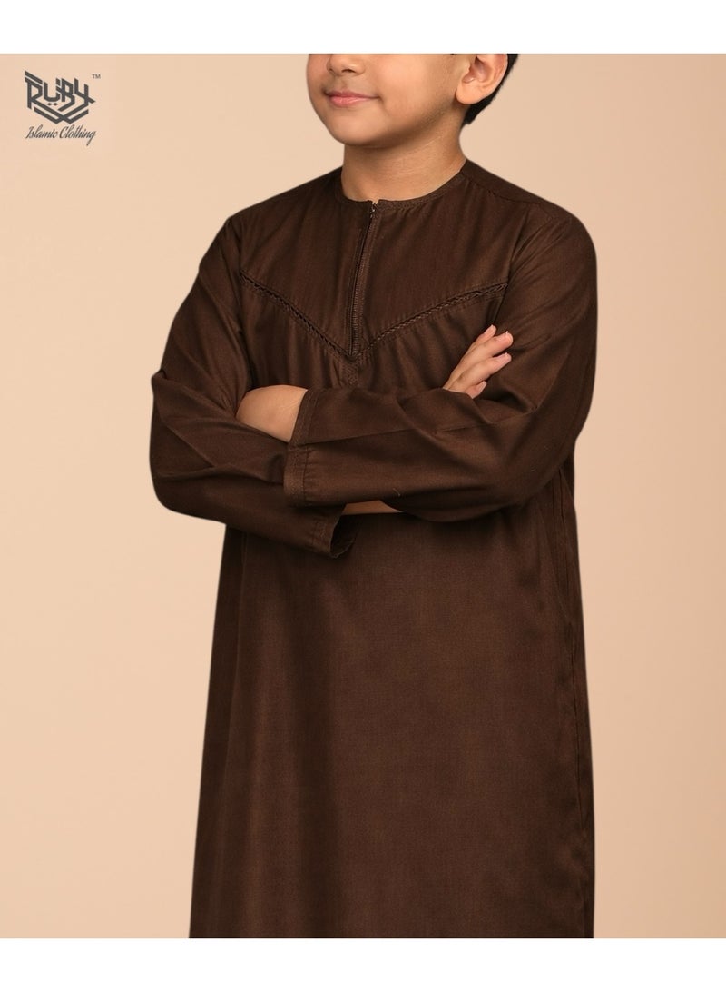 RUBY ISLAMIC CLOTHING Classic Brown Emirati Thobe Kandura for Children & Kids with Intricate Embroidery, Kandura Kaftan, Round Neck, Long Sleeve, Saudi Arabian Muslim Robe (Without Tassel) - Image 4